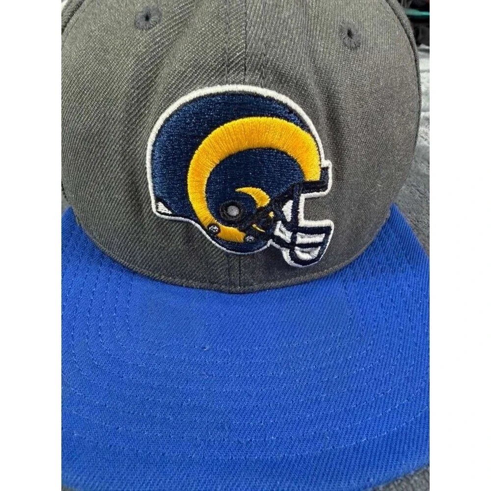 LA Los Angeles Rams New Era 9FIFTY Snapback Hat Blue Gray Vintage Helmet Logo.